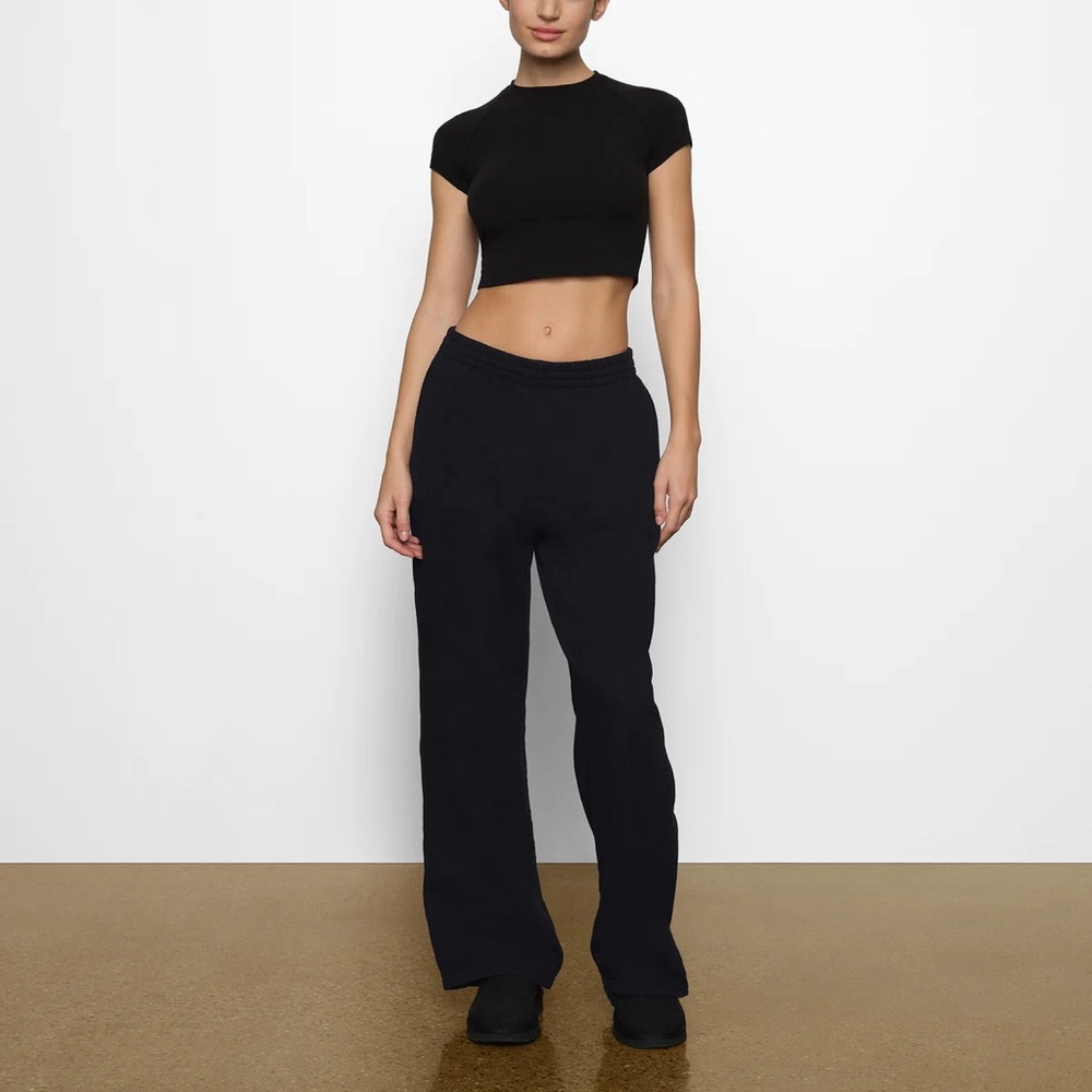 SKIMS BOYFRIEND FLEECE PANTS—ONYX